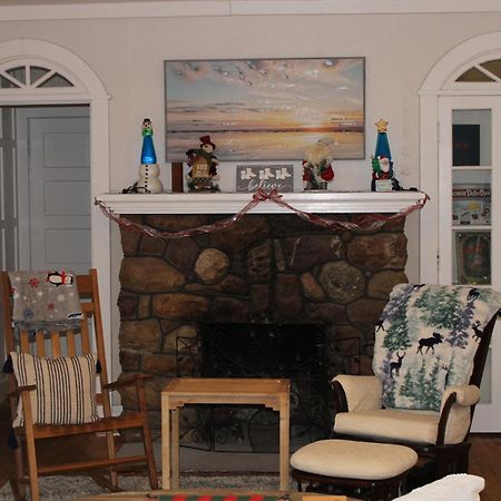 The Hillside B&B. Home W/ Breakfast Service! Wisconsin Dells Eksteriør billede